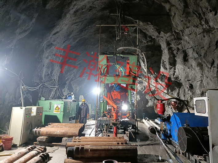 尼泊爾三金考拉水電站，第二條60°斜井一次成井，2.6米直徑，深度250米，成功開鉆